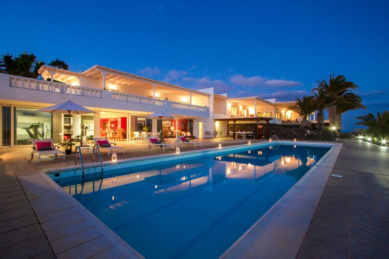 Villa Mila Puerto Calero Exterior photo